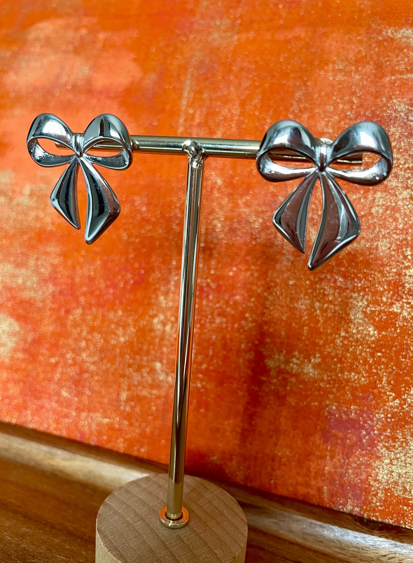 “Dearbhla” bow earrings