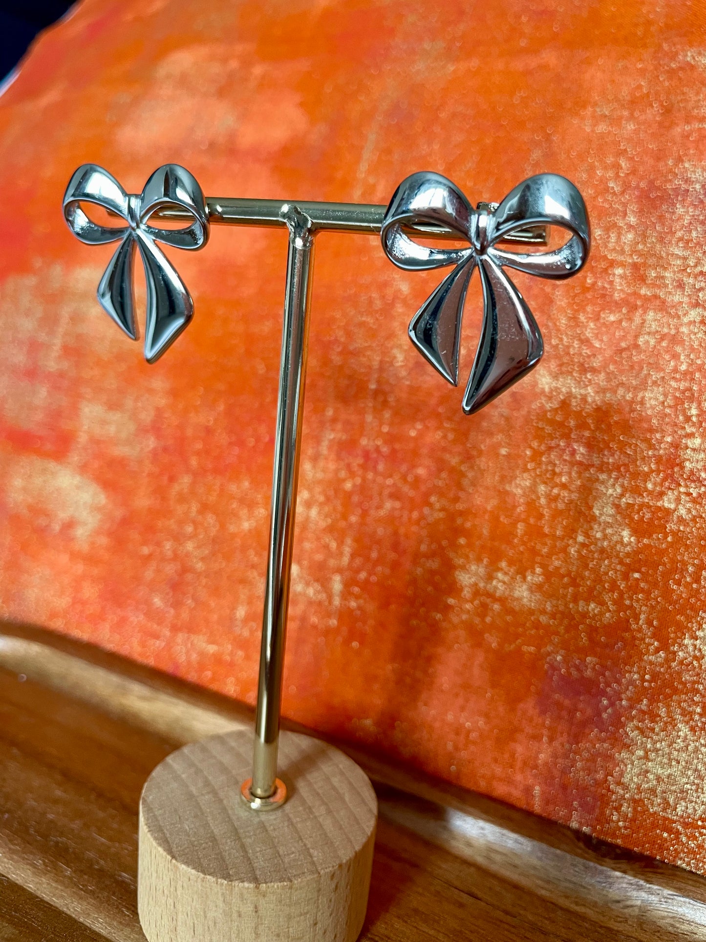 “Dearbhla” bow earrings