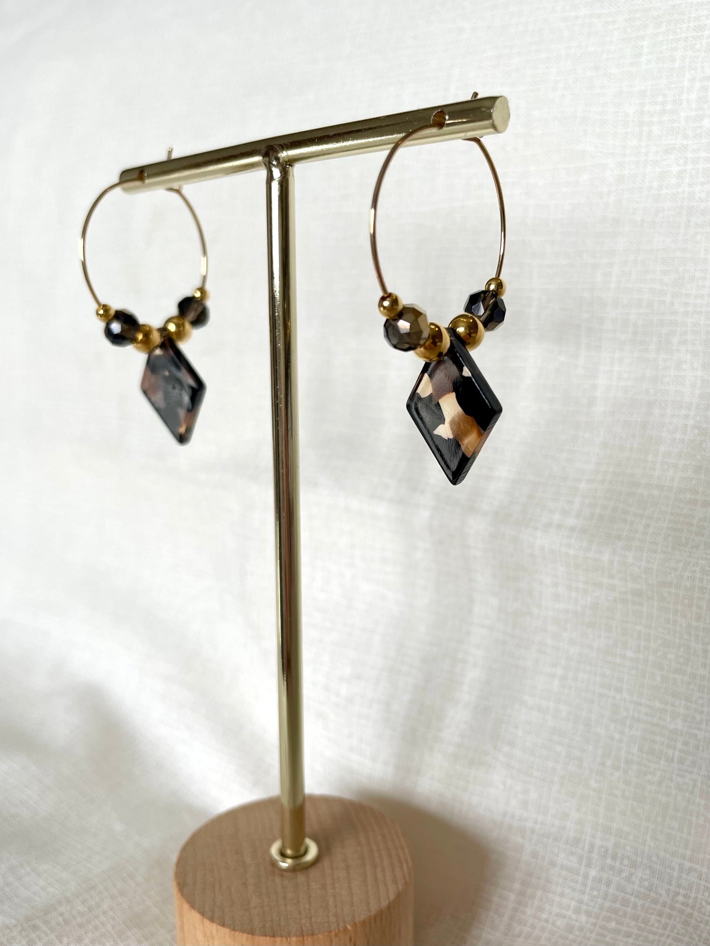 “Eilís” tortoise shell charm hoop earrings