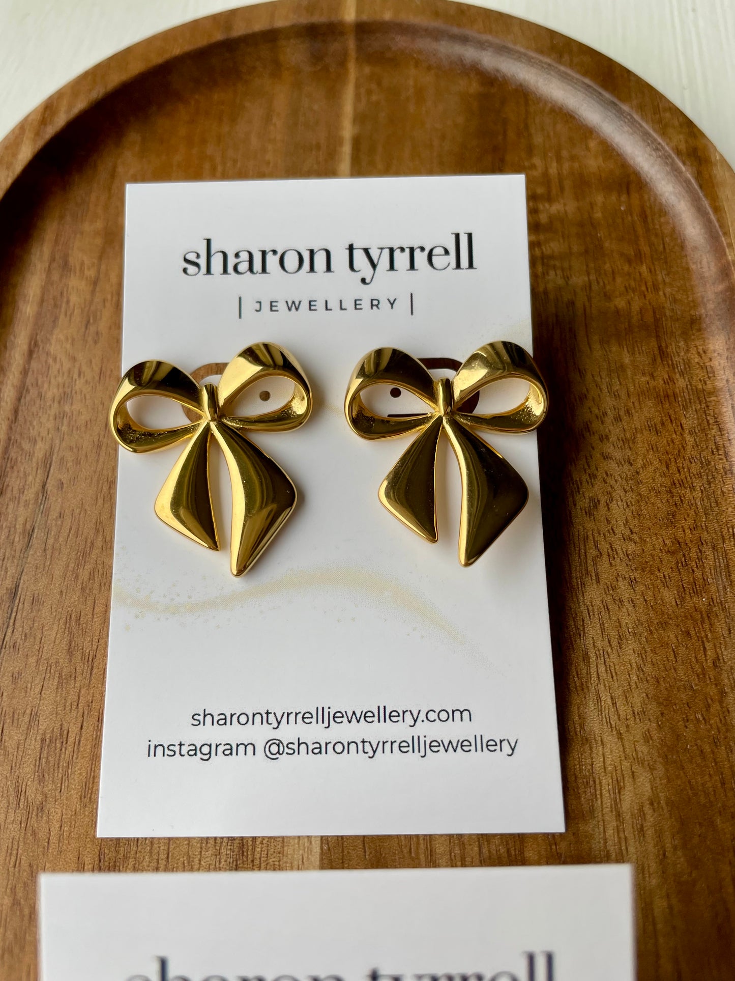 “Dearbhla” bow earrings